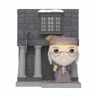 Funko Pop! Movies: Harry Potter - Albus Dumbledore with Hog's Head Inn #154 Deluxe